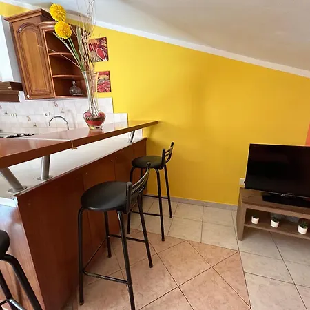 Luna Apartment